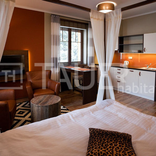 Designová ložnice ve stylu safari od TAUER habitat 8